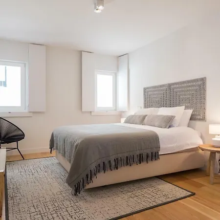 Flh Martim Moniz Terrace Flat * ליסבון